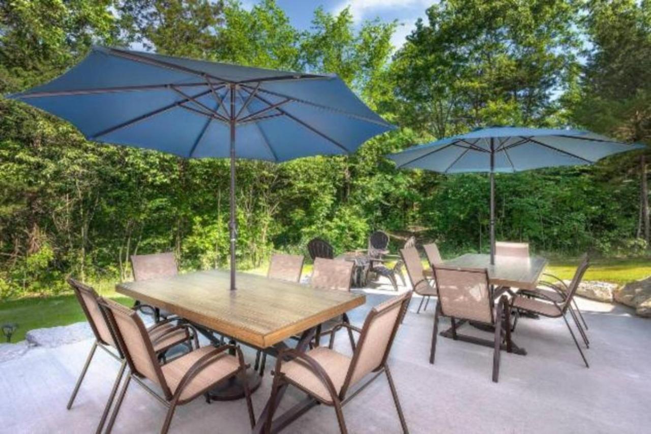 Villa Premier Retreat With Hot Tub, Theater & Pool Table Hollister Exterior foto