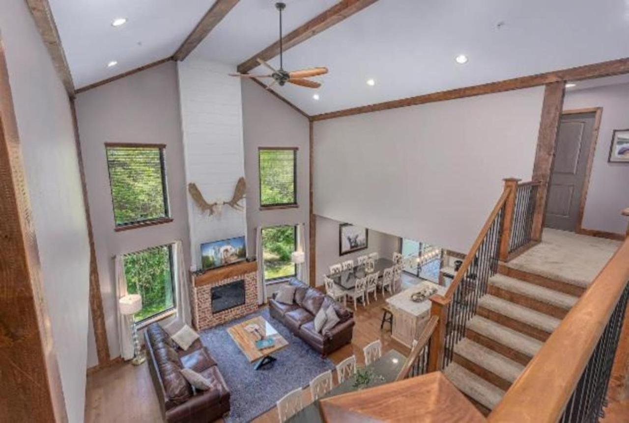 Villa Premier Retreat With Hot Tub, Theater & Pool Table Hollister Exterior foto